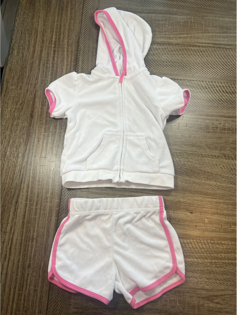 Little Me Girls 2T 2 piece terry short sleeve and shorts matching outfit set
